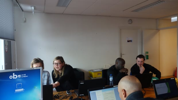 HvA&rsquo;ers geven belastingadvies in jip-en-janneketaal